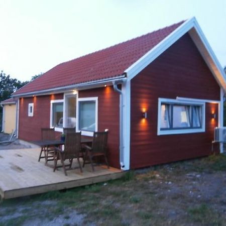 Stuga Pa Hassloe Bredavik (Hasslo) Exterior foto